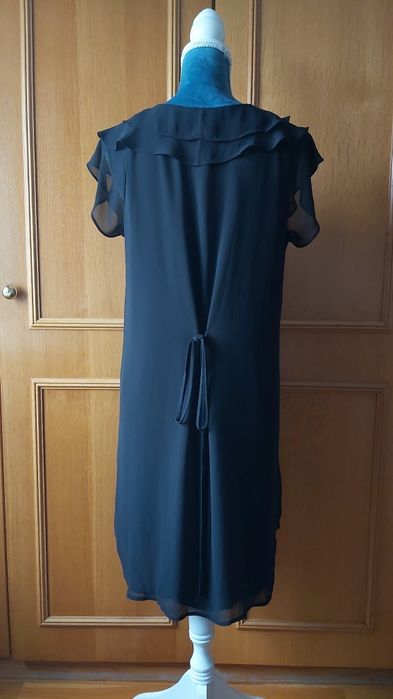 Vestido preto semi-formal NOVO