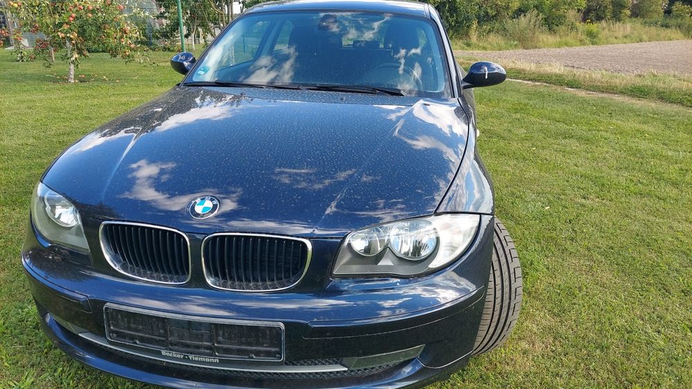 BMW 1 rok 2007 poj 2,0 benzyna