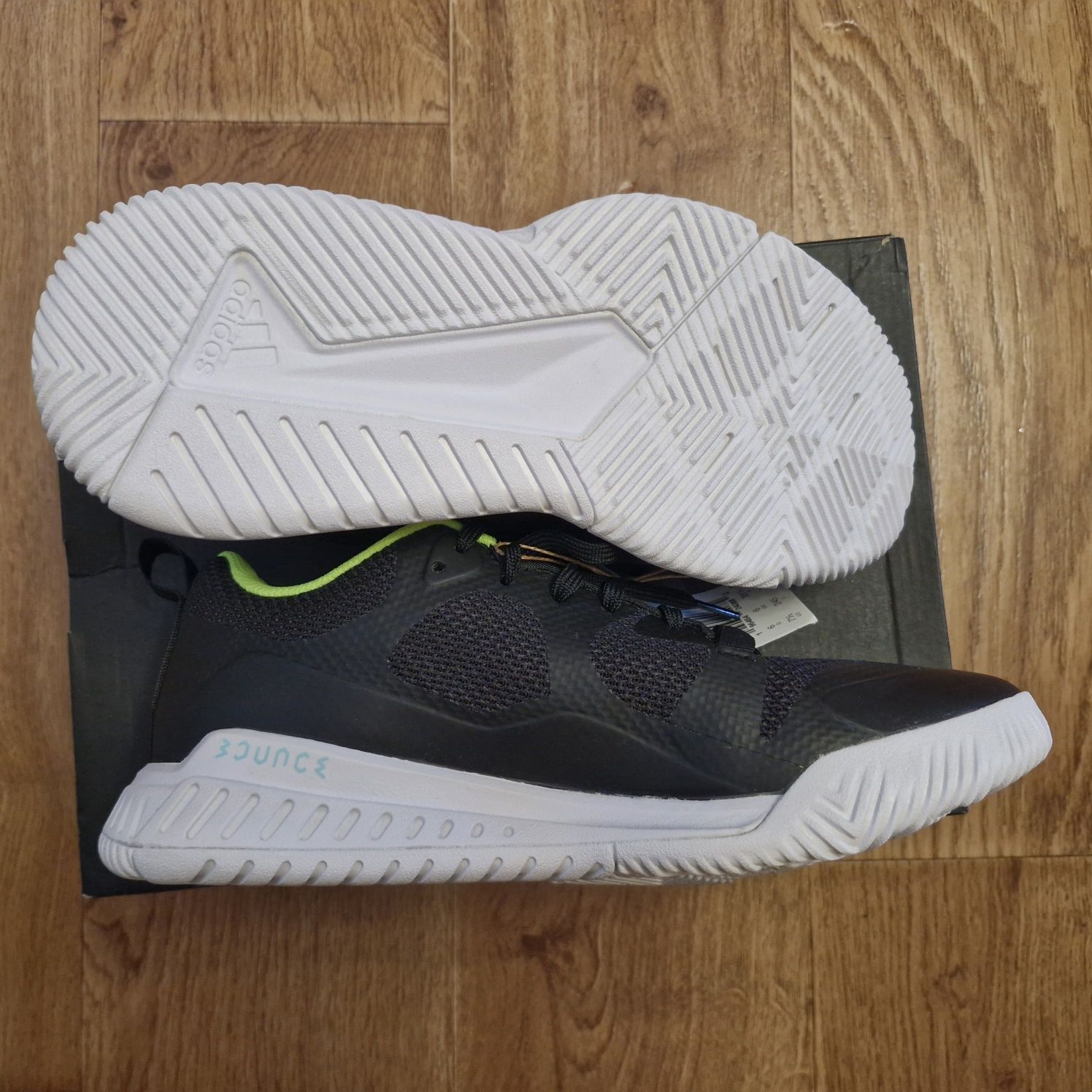 Продам кросівки  ADIDAS COURT TEAM BOUNCE 2.0 - 1690  грн