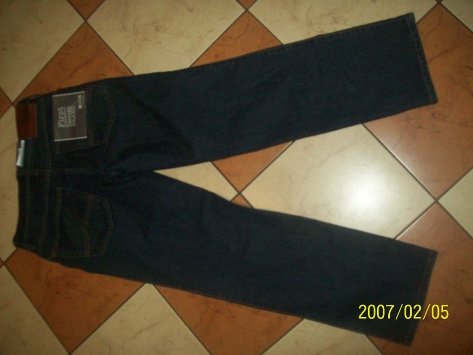 Mustang Tramper spodnie jeans W32 L30 nowe