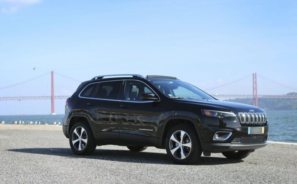 Jeep Cherokee limited motor 3.2 272cv ano 2018 gasolina só 140.000 km