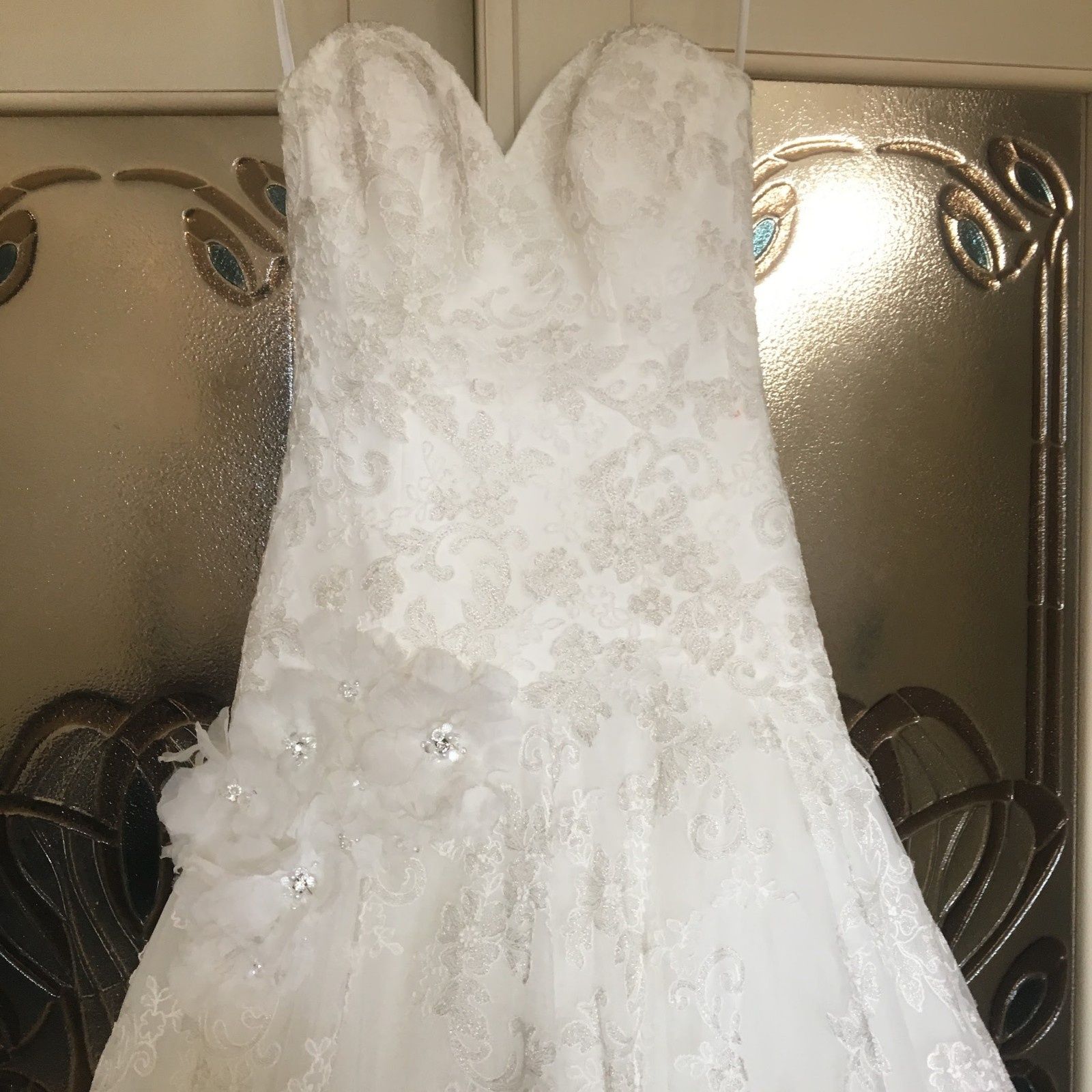 Свадебное платье Allure Bridals