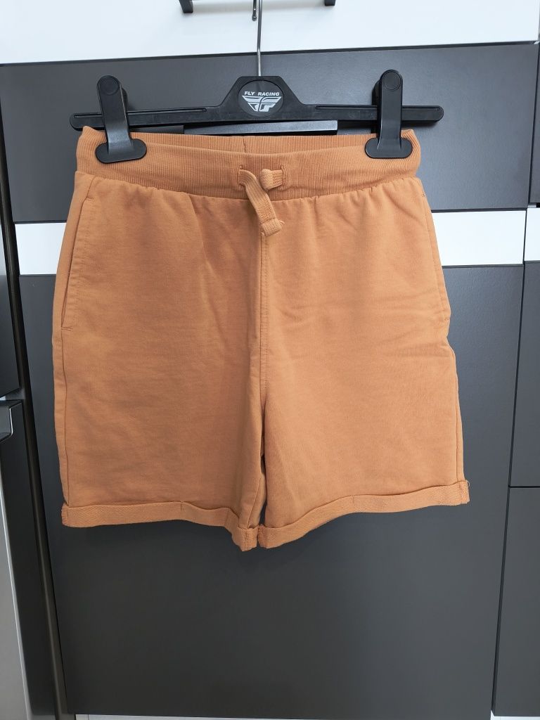 Spodenki chłopięce firmy Sinsay rozmiar 140cm