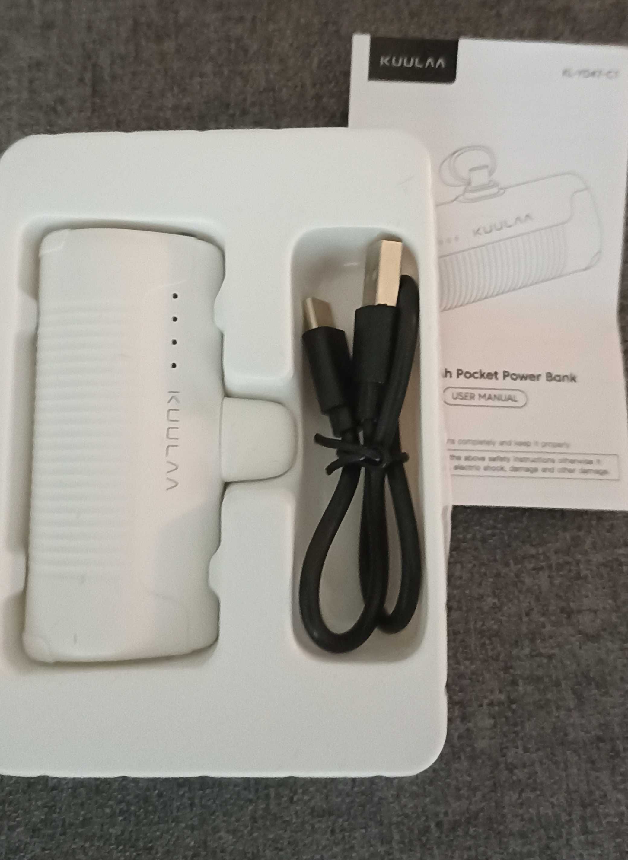 Mega powerbank 4500mah podpinany do komórki.