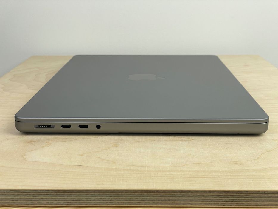 2023 MacBook Pro A2918 14" M3 8GB 512 GB GWARANCJA!