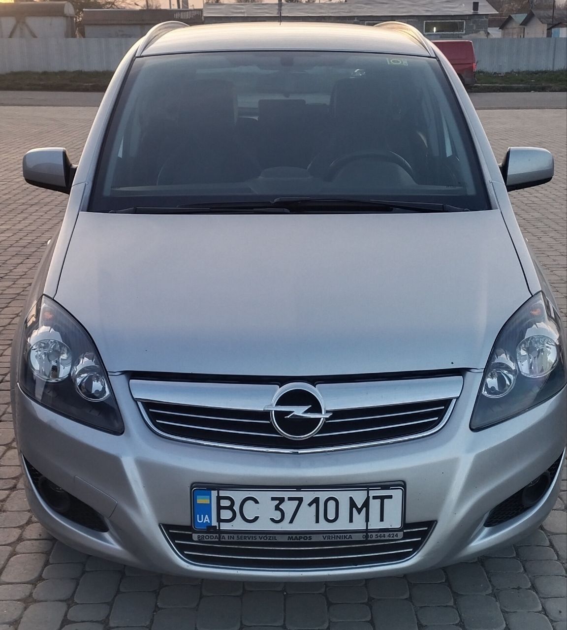 Opel Zafira 1.6 turbo газ метан