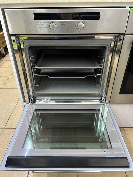 Вбудована духова шафа 
mod. H4250B  з Німечинни Б\В