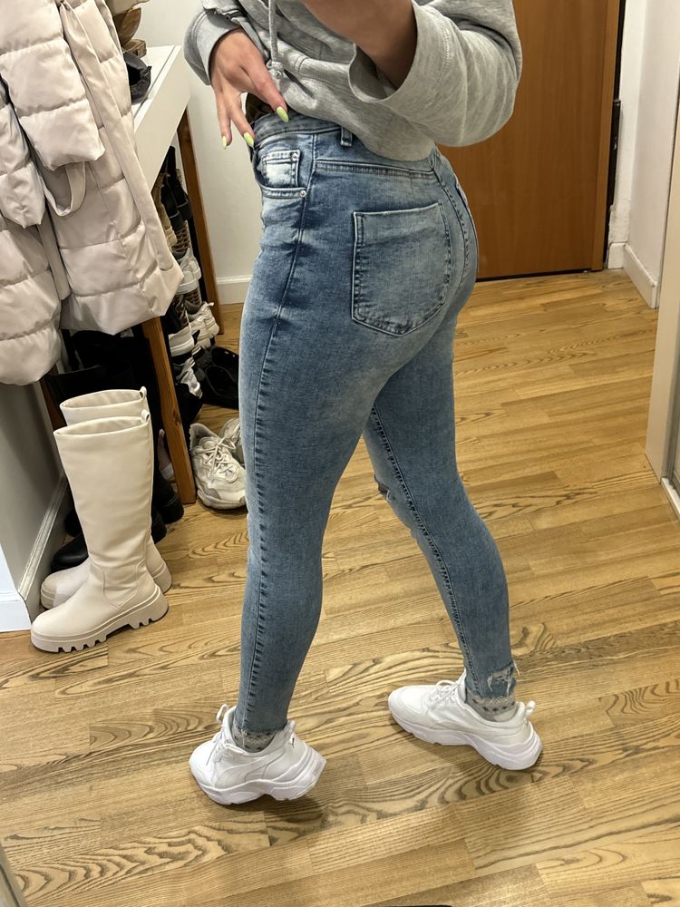 Skinny jeans jasne obcisłe dżinsy z wysokim stanem Cropp xs 34 rurki