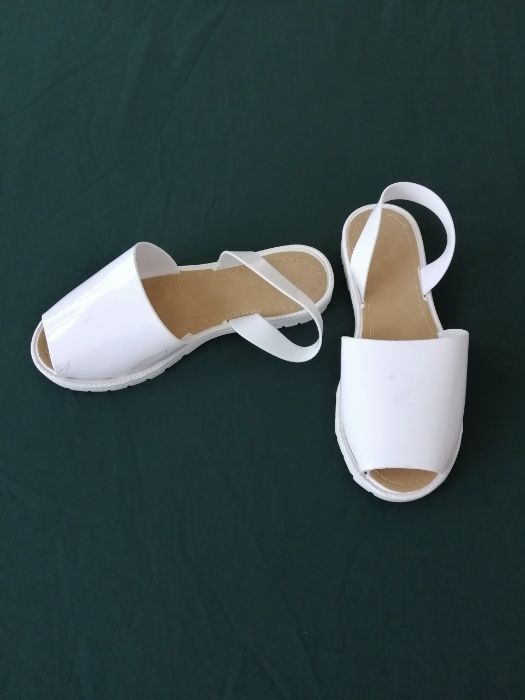 Модные Босоножки сандали сандалии женские пляжные в отличном состоянии