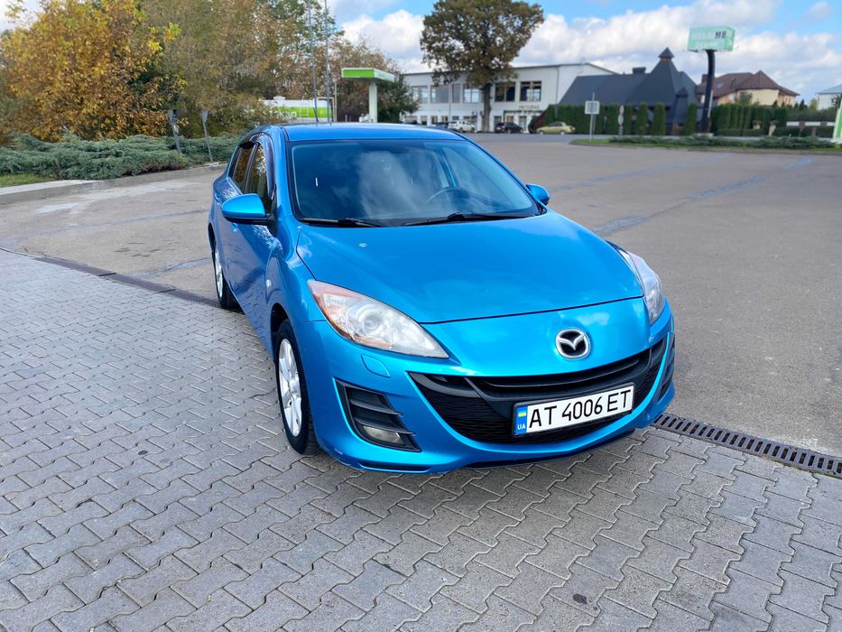 Mazda 3 (автомобіль Ольги Фреймут. Запис в сервісній книжці)