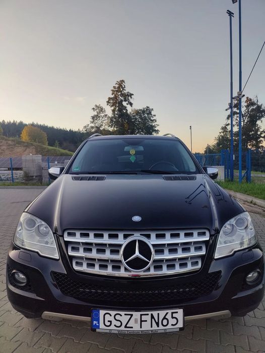 Mercedes-Benz ML Mercedes ML 350, silnikiem V6, 224 km