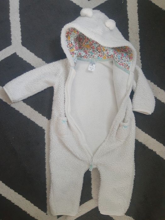 Kombinezon dziecięcy 6 miesięcy