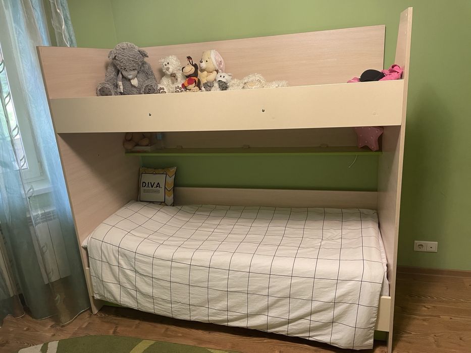 Комплект, шафа, стіл та столик