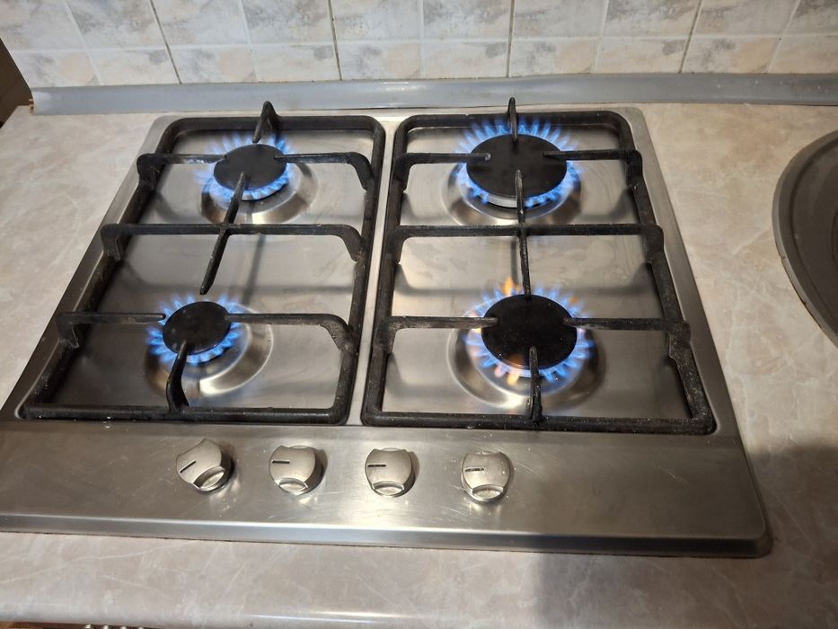 Продам газову поверхню