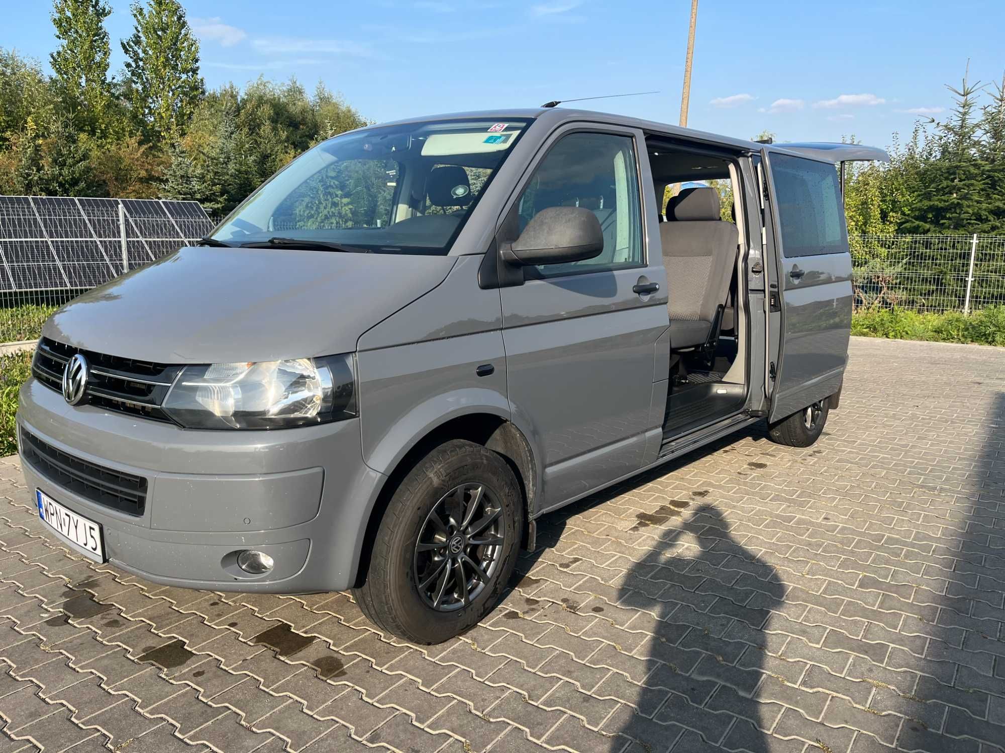 Volkswagen Caravelle 2.0 140km,9 osobowy Long.