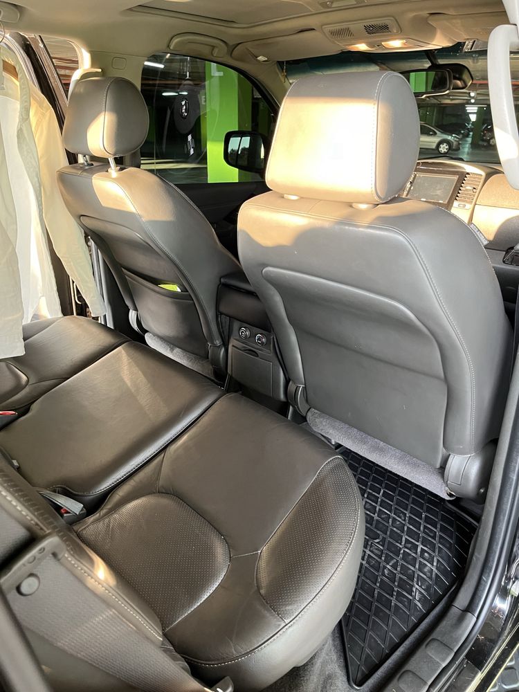 Nissan Pathfinder 2011