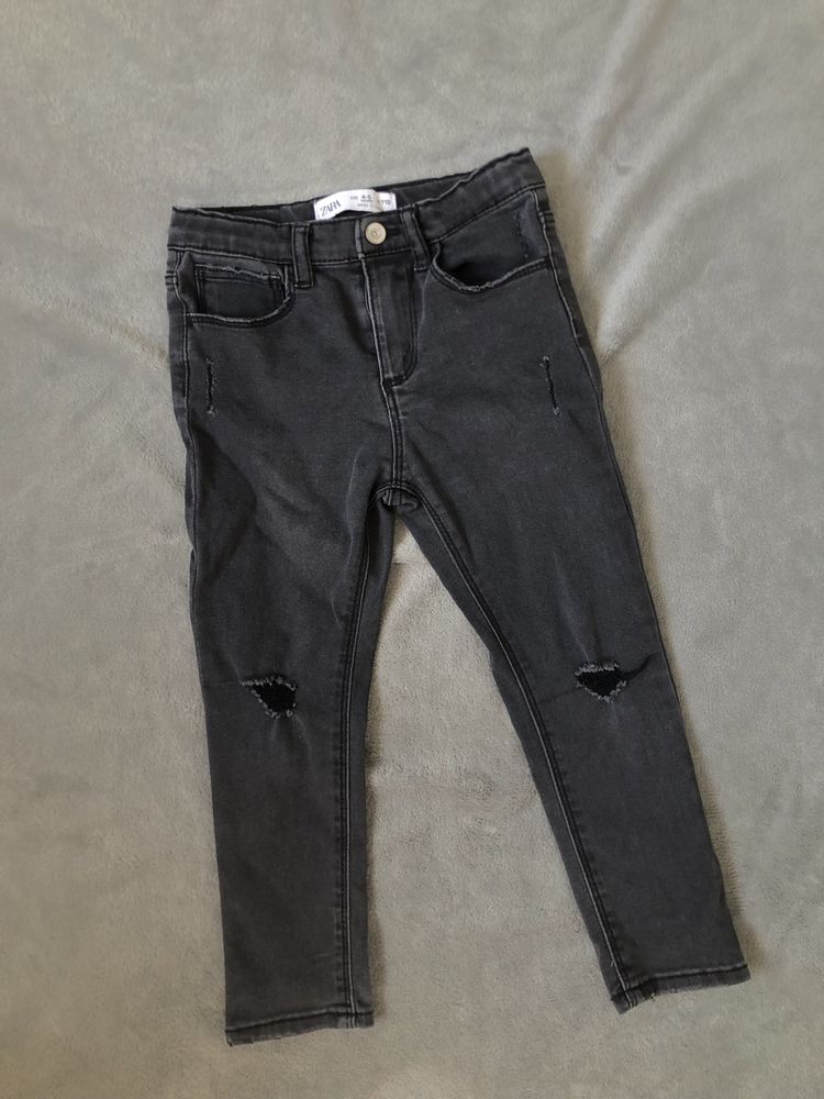 Сірі базові джинси з потертостями Zara