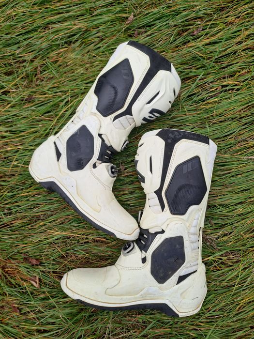 Мотоботи крос єндуро Leat Alpinestars TCX Sidi Gaerne Tech Sidi Oneal