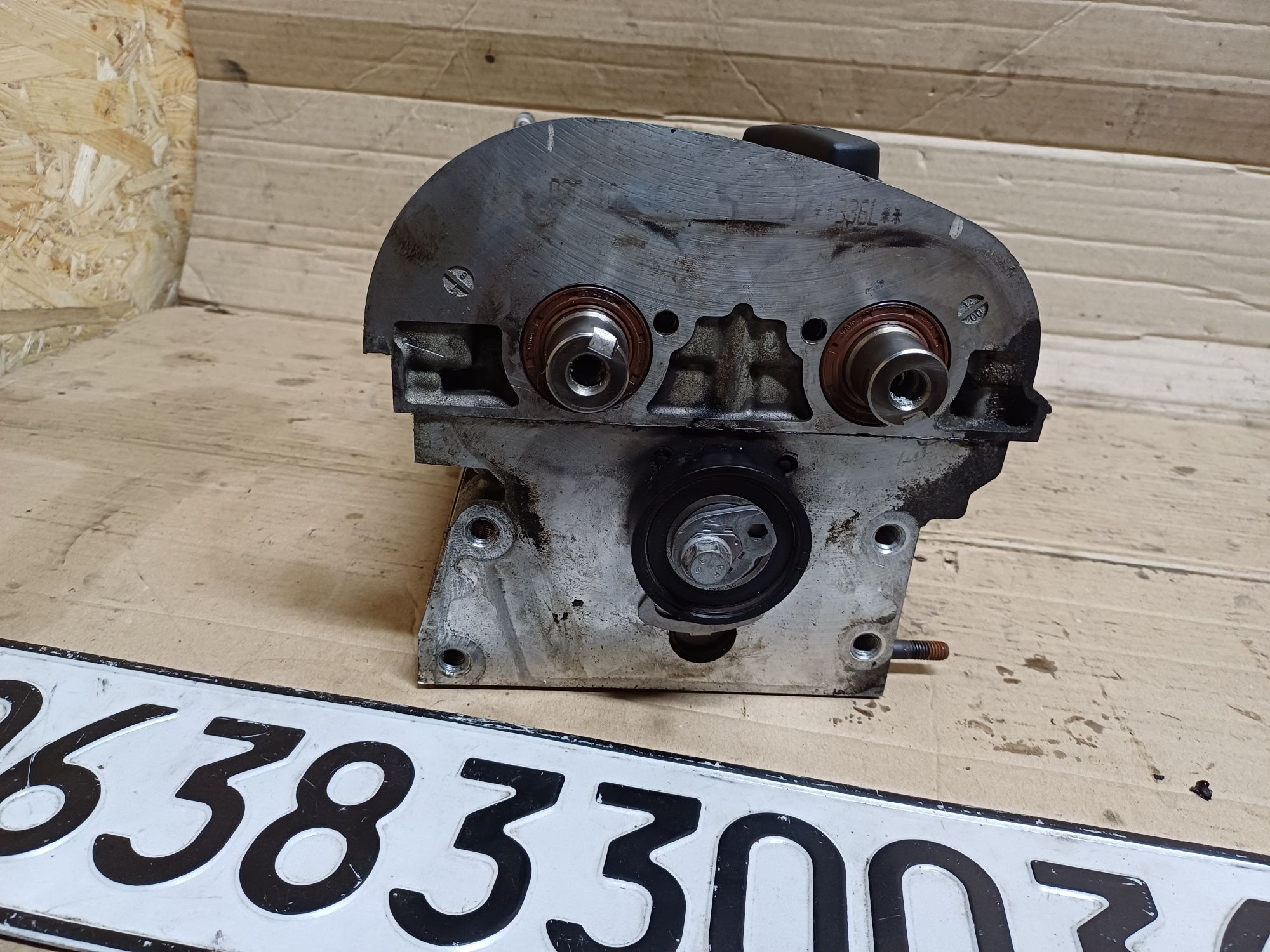 ГБЦ 1.4 1.6 16V головка блоку циліндрів Volkswagen Golf 4 Audi A3 Skod