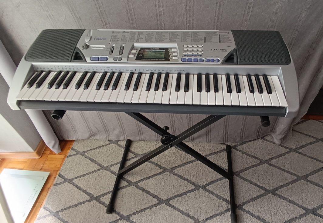 Pianino keyboard Casio CTK-496 ze statywem