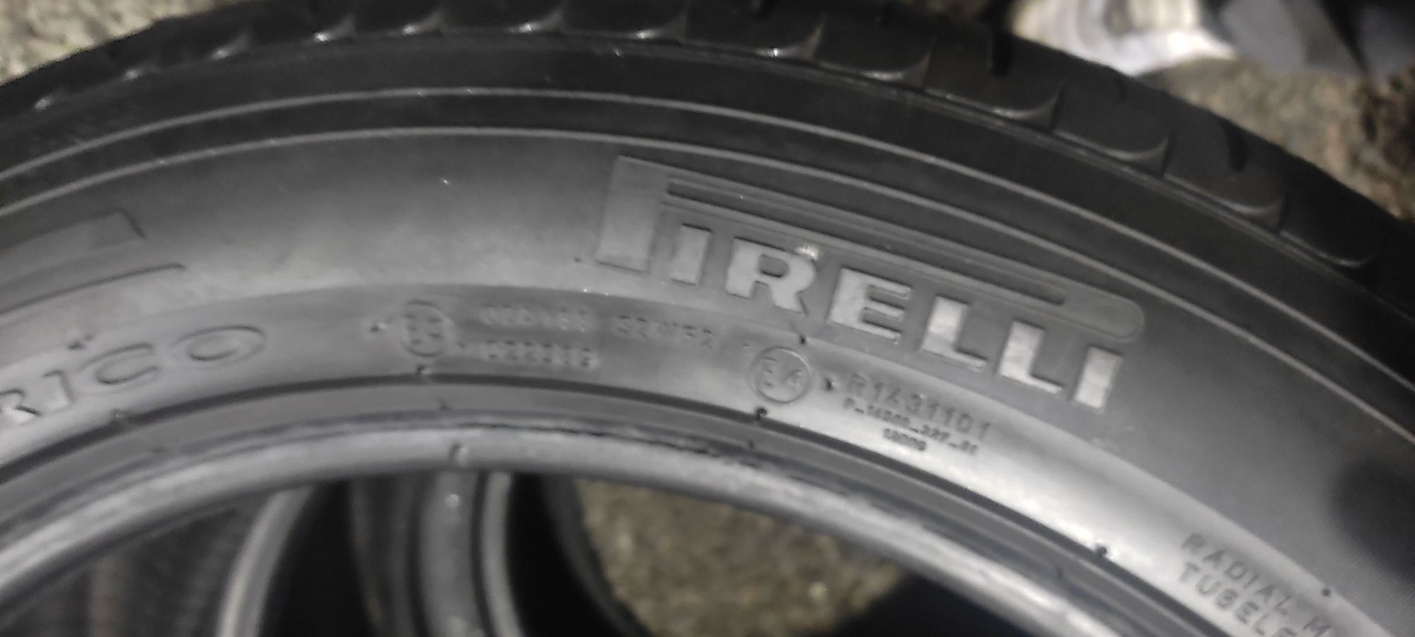 666 Пара летних шин R19 255/50 Pirelli