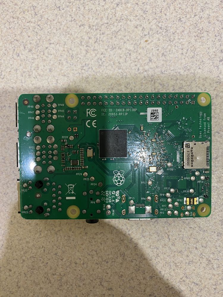 Мини-компьютер Raspberry Pi 3B+