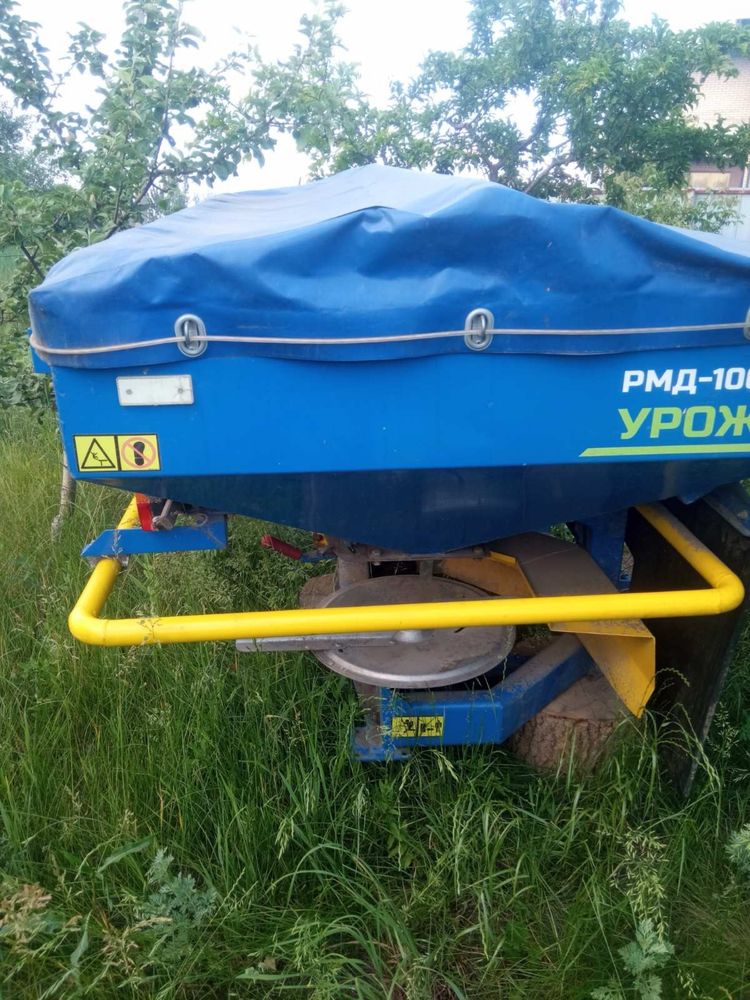 Розкидач мінеральних добрив