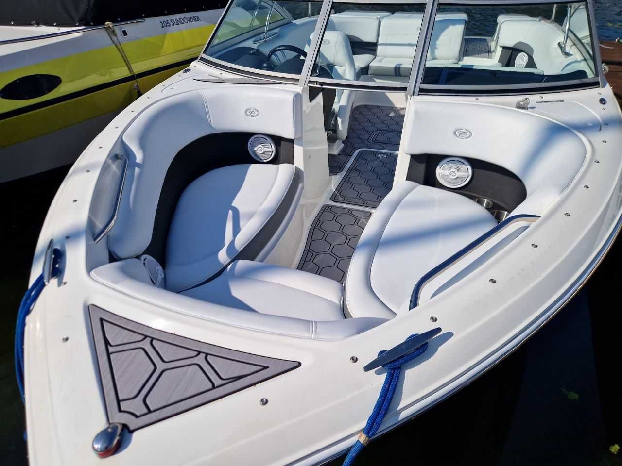 motorówka COBALT 220 S MerCruiser 5.0 ECT BravoThree 2012