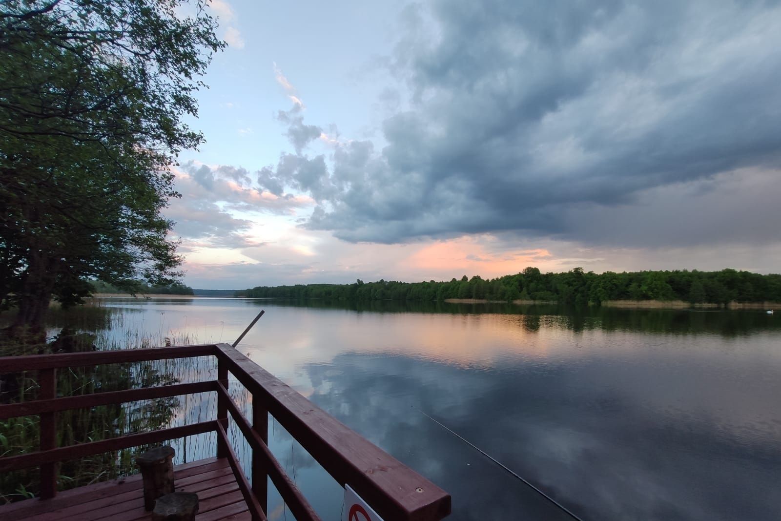 Domek do wynajęcia, JACUZZI, SAUNA, dom nad jeziorem 150km!
