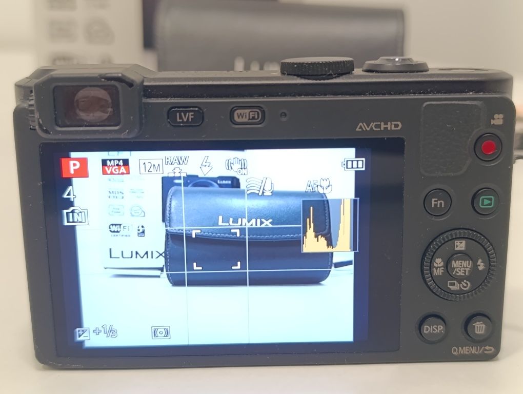 Aparat cyfrowy LUMIX LF1 RAW jasny f/2.0 WiFi NFC manual 12mpx fullHD
