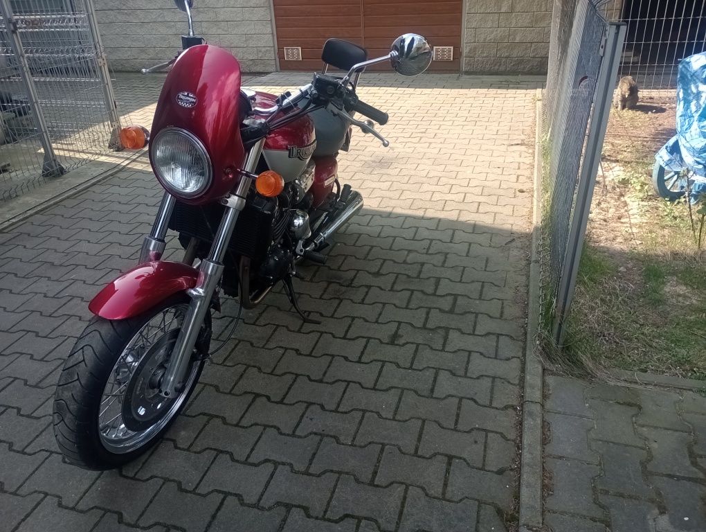 Triumph legend TT 900