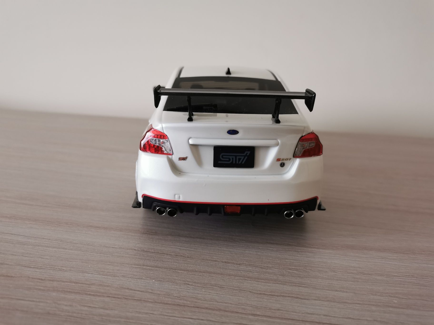 1:18 Subaru Impreza STI Sunstar