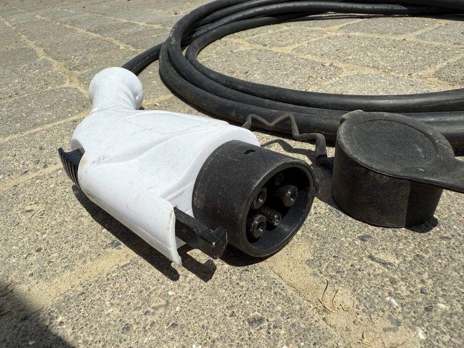 Зарядний кабель Type1- Type2 для електромобілів