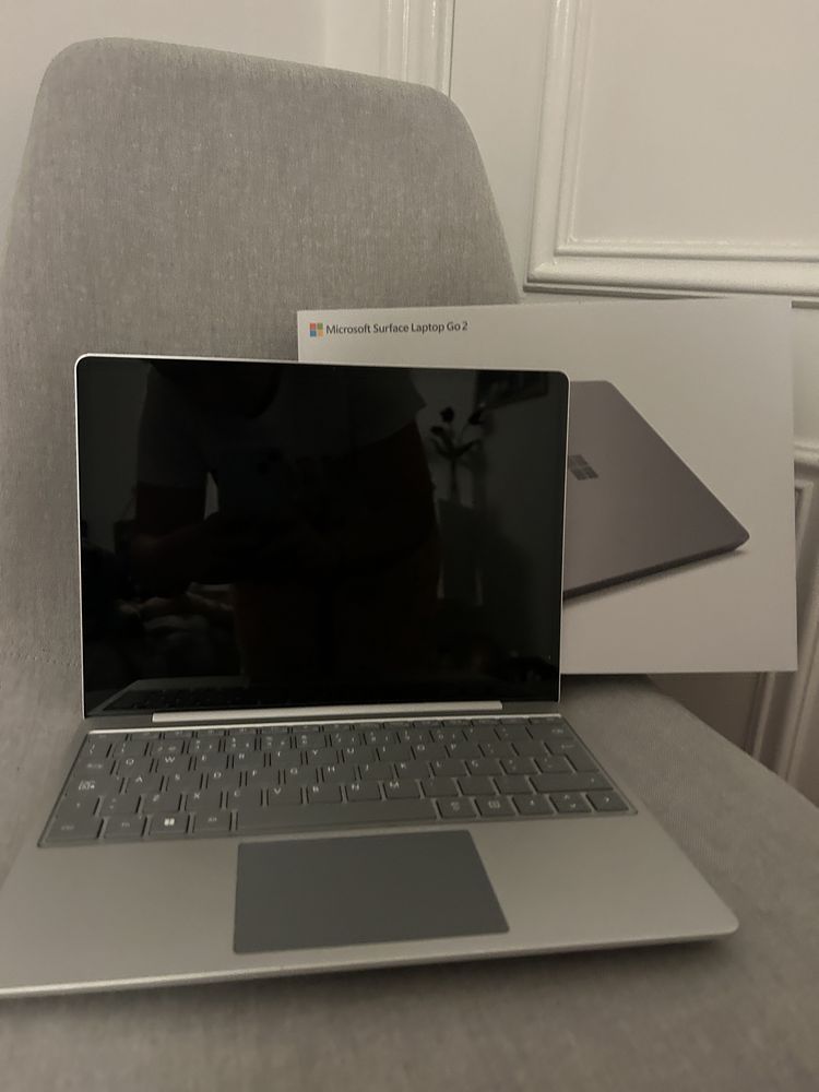 Computador Portátil Microsoft Surface Laptop Go 2 | 256GB SSD | 8GB