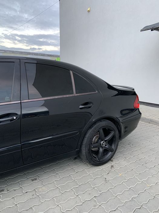 Mercedes-Benz E200 NGT 2005р