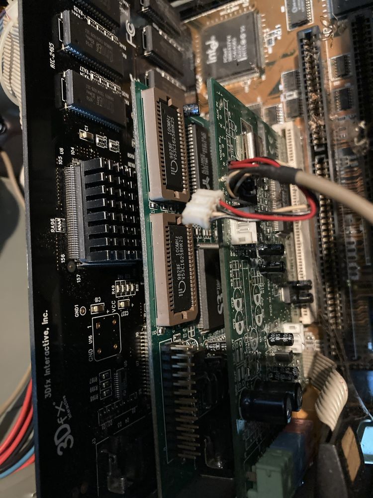 Retro akcelerator 3dfx voodoo kabel