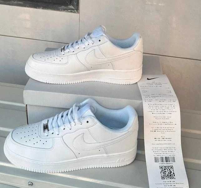 Buty Nike Air Force 1 Low '07 White R.39