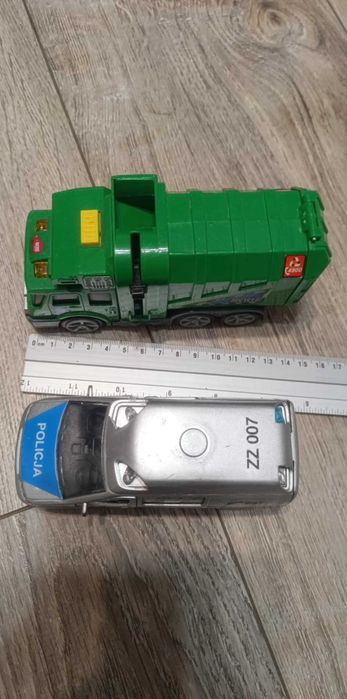 PAKA zestaw pojazdy duże resoraki radiowóz śmieciarka