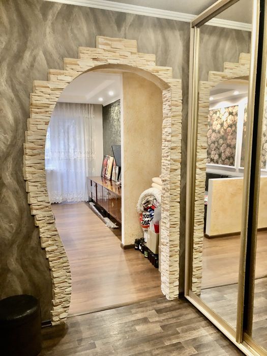 Продам 3х комнатную квартиру с ремонтом