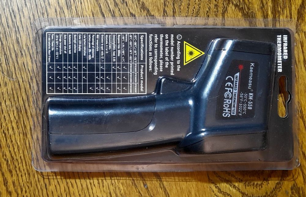 Термометр лазерний