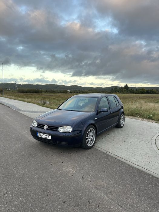 Volkswagen Golf 4 2.3 vr5