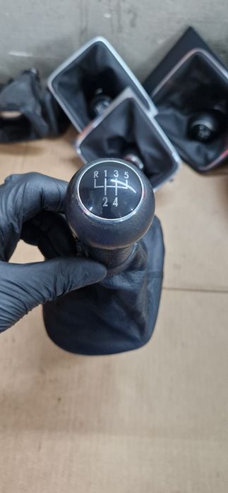 Mieszek gałka zmiany biegów vw golf IV