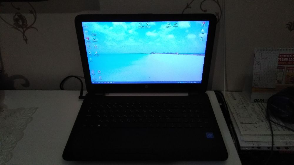 Продам новый ноутбук HP 250 G4 Black с программами Windows10