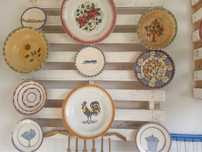 Pratos decorativos antigos