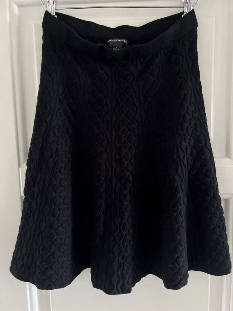 spódnica do kolan dzianina Rayon sweterkowa czarna vintage 38 M retro