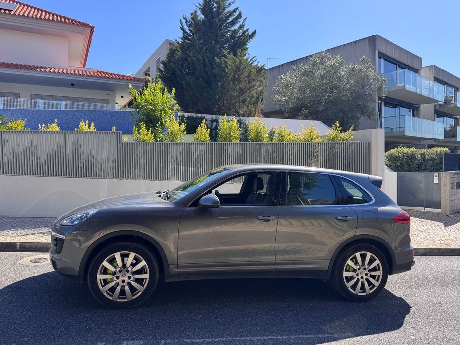 Porsche Cayenne S Hybrid