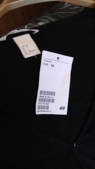 Nowy kombinezon materiałowy H&M