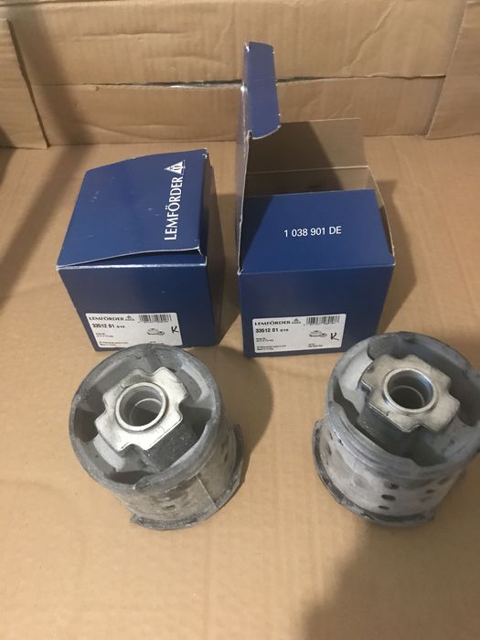 33316770454 BMW E53 /33512 Lemforder Сайлентблок задньої балки