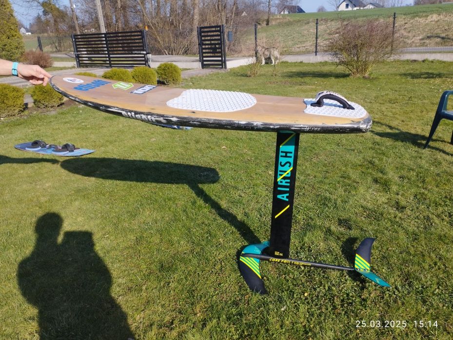 Foil kitefoil  hydrofoil zestaw Z deskom do nauki  Airush Bracuru