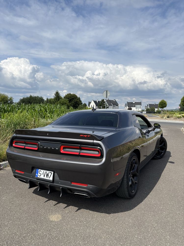 DODGE CHALLENGER 3.6V6 320 KM SXT + Bezwypadkowy Alpine 2018